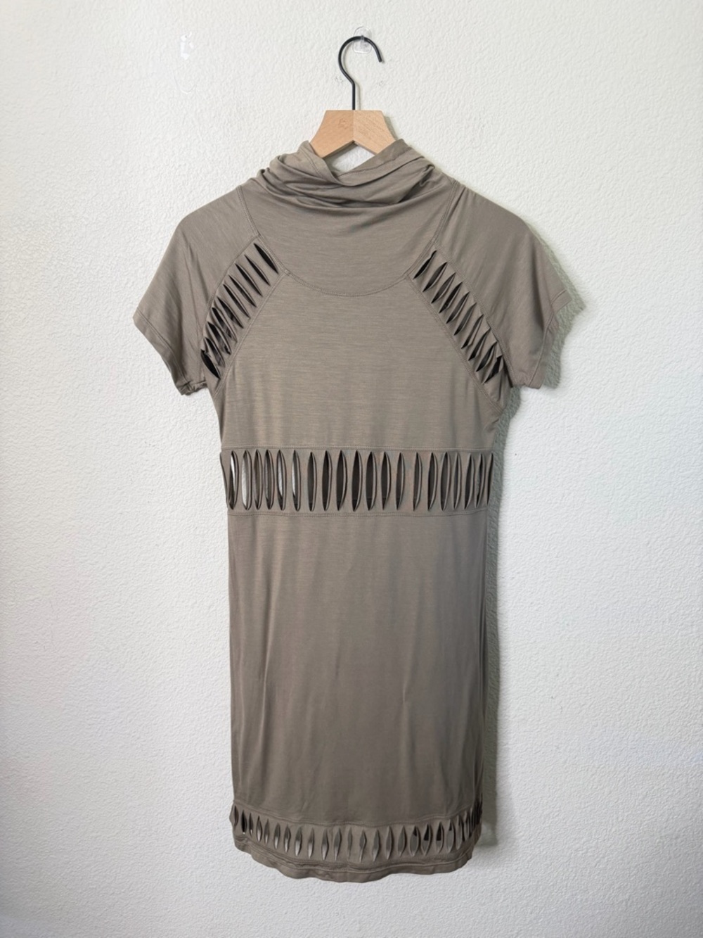 NWT Psylo Berry Mini Dress Cutout Womens Size 3 / US L - Picture 2 of 6